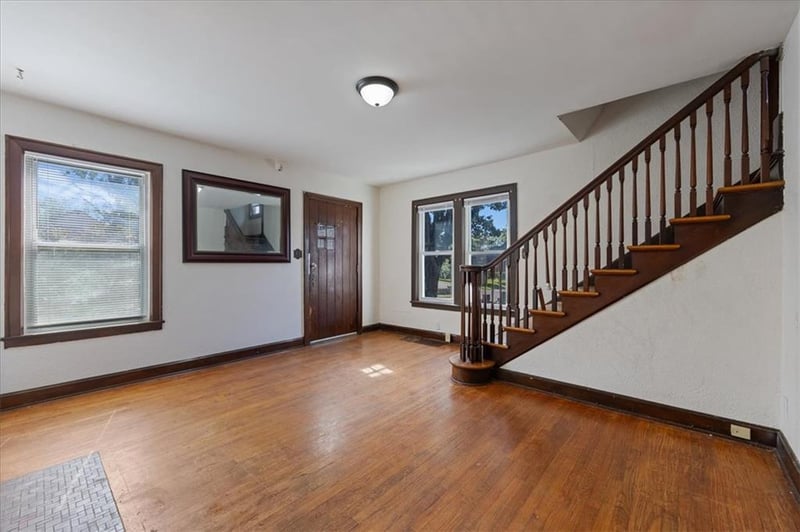 2012 Grandview Blvd, Kansas City, KS 66102