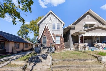 2012 Grandview Blvd, Kansas City, KS 66102