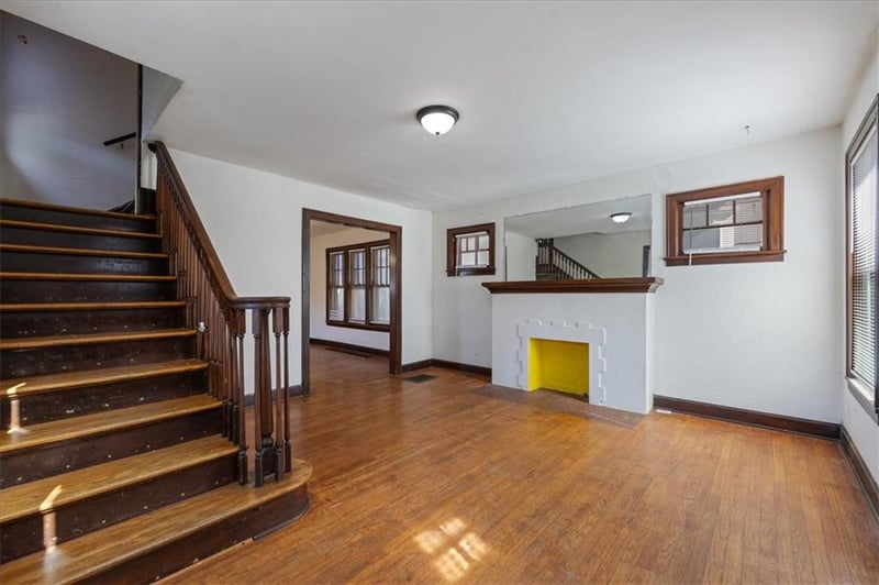 2012 Grandview Blvd, Kansas City, KS 66102