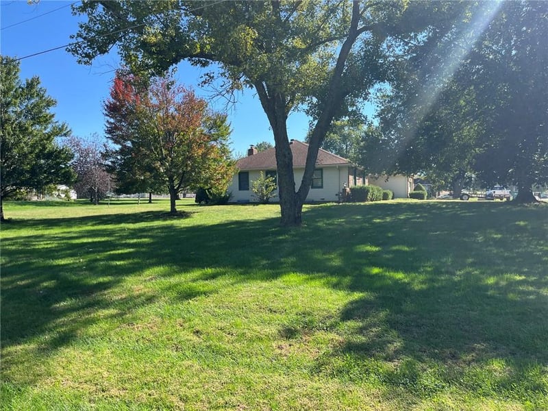19455 Metcalf Ave, Stilwell, KS 66085