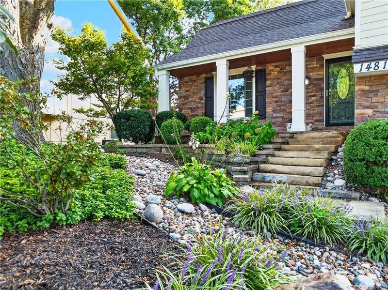 14813 W 83rd Ter, Lenexa, KS 66215