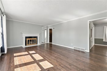 12004 E 48th St S, Kansas City, MO 64133
