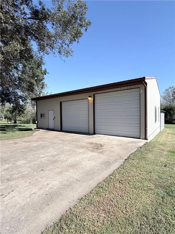 22195 Dunn Dr, Spring Hill, KS 66083