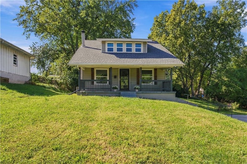 5308 Northern Ave, Raytown, MO 64133