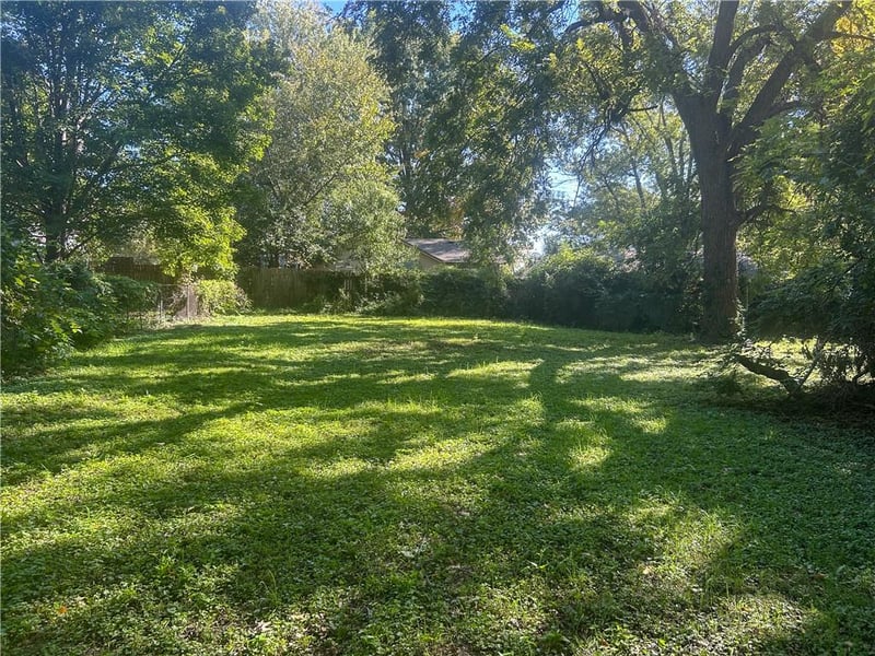 1509 S Pleasant St, Independence, MO 64055