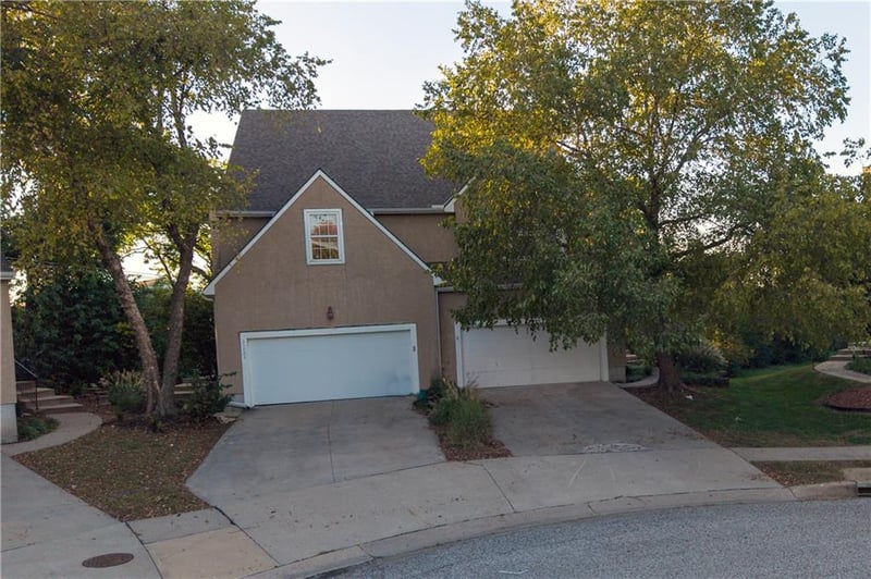 15928 W 91st Ter, Lenexa, KS 66219