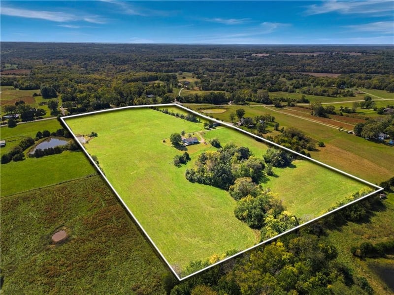18045 Highway C Hw, Lawson, MO 64062