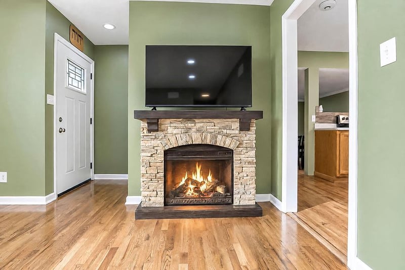 607 N Havanah St, Butler, MO 64730