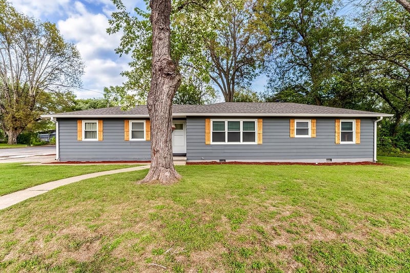 607 N Havanah St, Butler, MO 64730