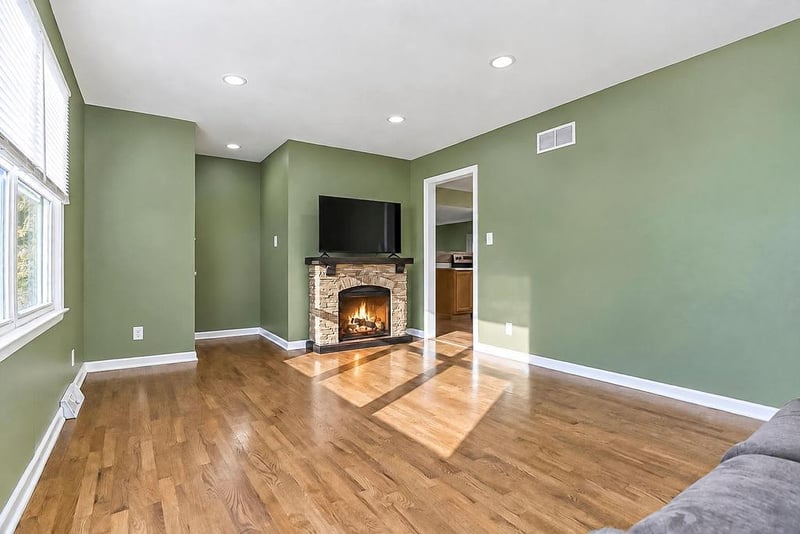 607 N Havanah St, Butler, MO 64730