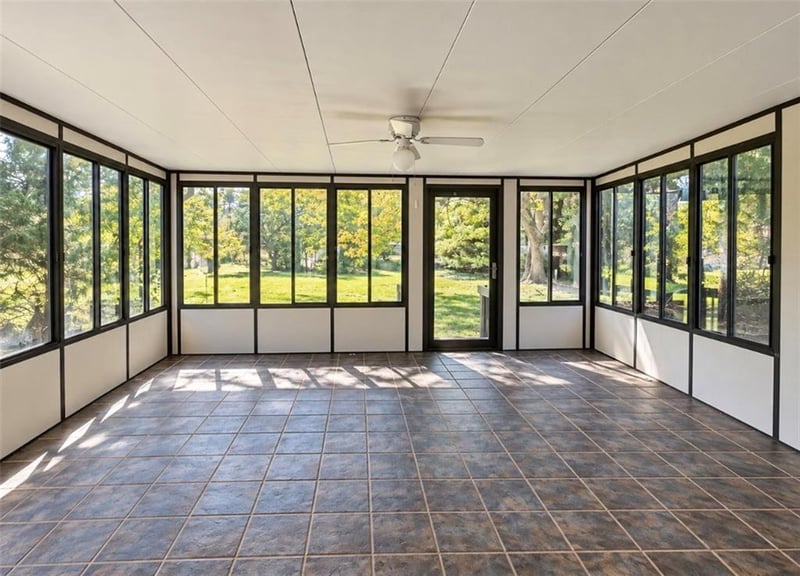 11215 E 51st St, Raytown, MO 64133