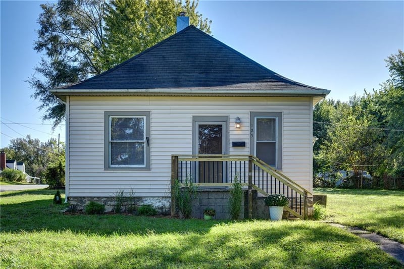 125 N Overton Ave, Independence, MO 64053