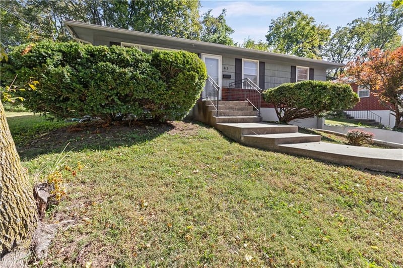 413 Maple St, Liberty, MO 64068