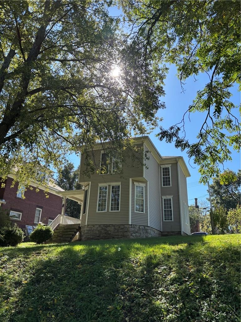 1106 Parallel St, Atchison, KS 66002