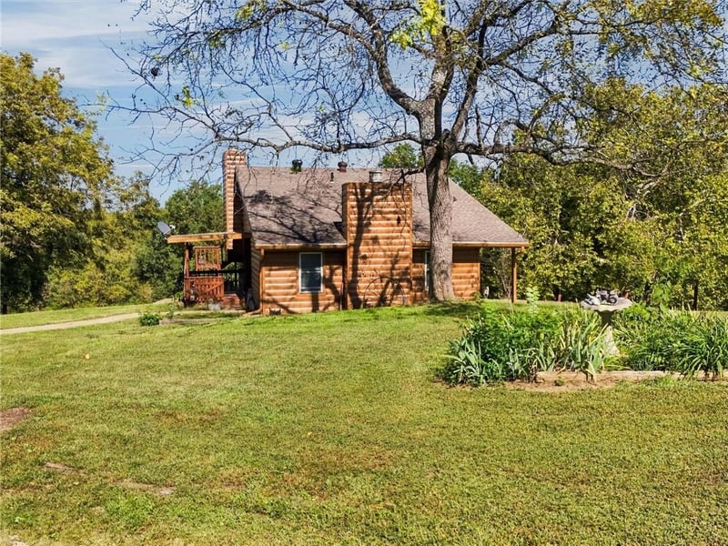 35240 W 123rd St, Rayville, MO 64084