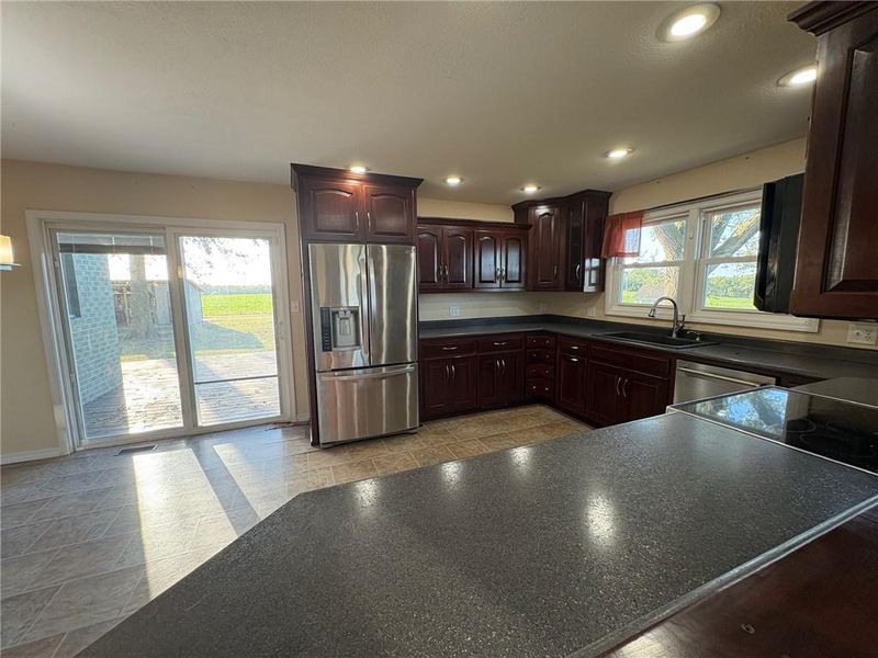 390 NW H Hw, Warrensburg, MO 64093