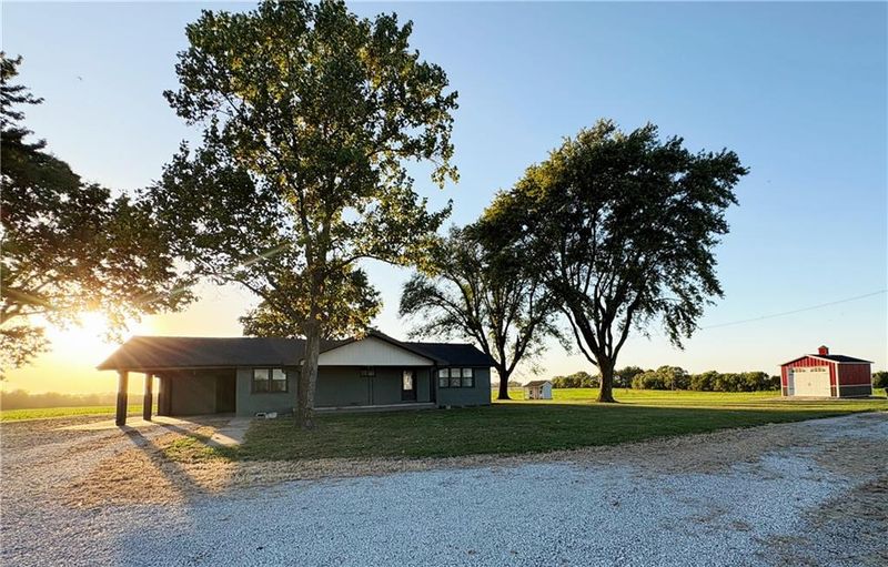 390 NW H Hw, Warrensburg, MO 64093