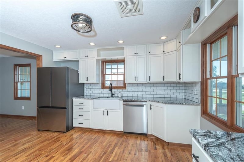 6572 E Us 56 Hw, Overbrook, KS 66524