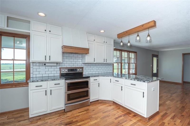 6572 E Us 56 Hw, Overbrook, KS 66524