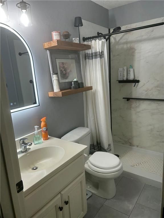 8935 NE 116th Pl, Kansas City, MO 64157