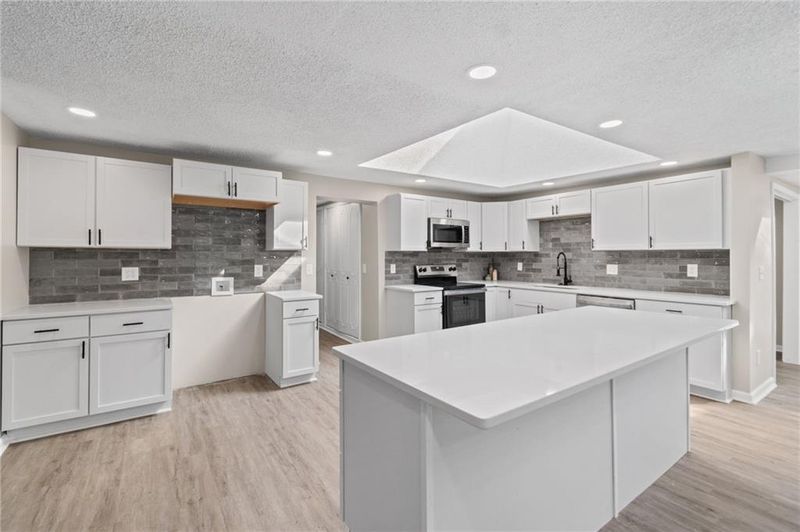 3101 56th Ter, Kansas City, MO 64119
