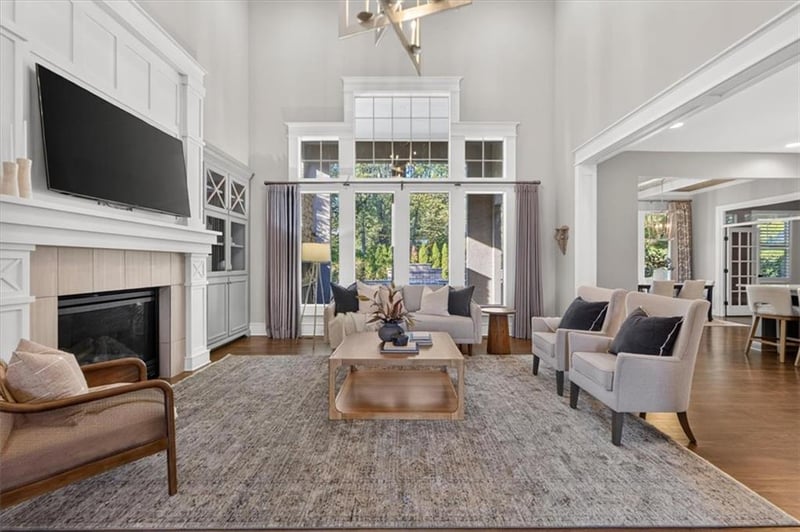 5008 W 141st Ter, Leawood, KS 66224