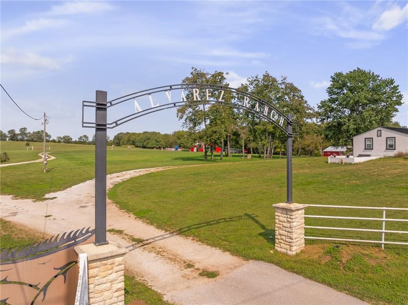 25160 W 223rd St, Spring Hill, KS 66083