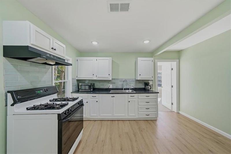 4311 Bales Ave, Kansas City, MO 64130