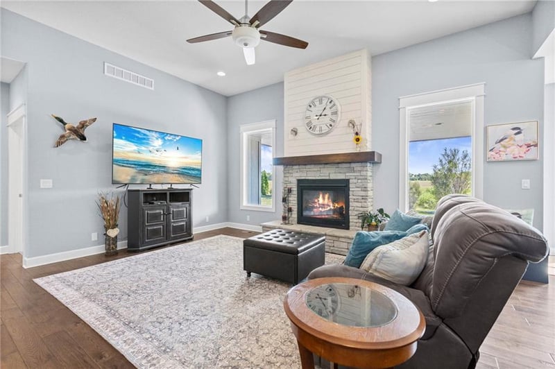 15109 Linden Ct, Bonner Springs, KS 66012