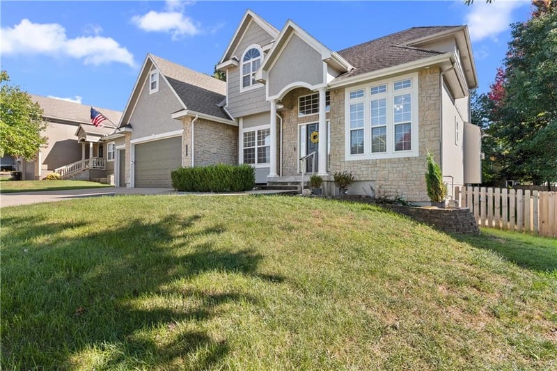 15815 E 76th St, Kansas City, MO 64139