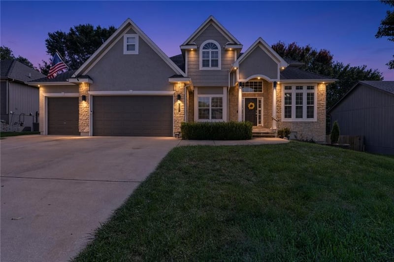 15815 E 76th St, Kansas City, MO 64139