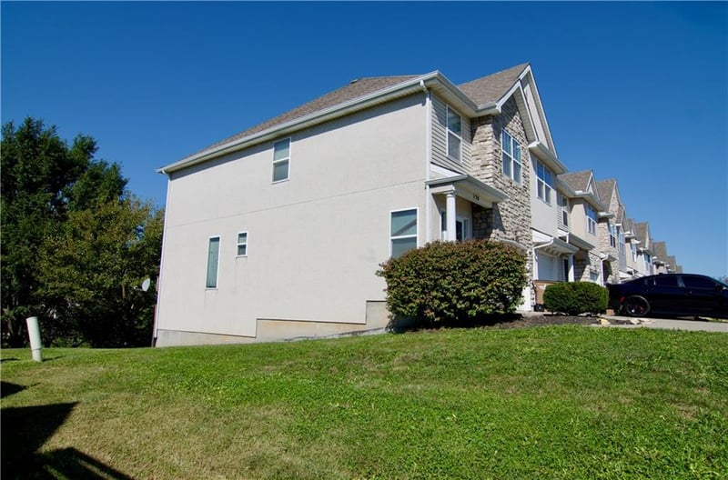 130 Mott Dr, Raymore, MO 64083