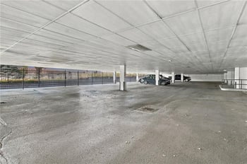 4420 Madison Ave, Kansas City, MO 64111
