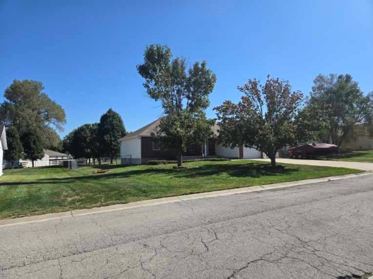 806 Orchid St, Garden City, MO 64747