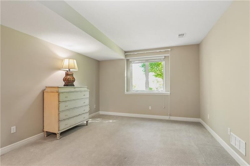 14429 Meadow Ct, Leawood, KS 66224