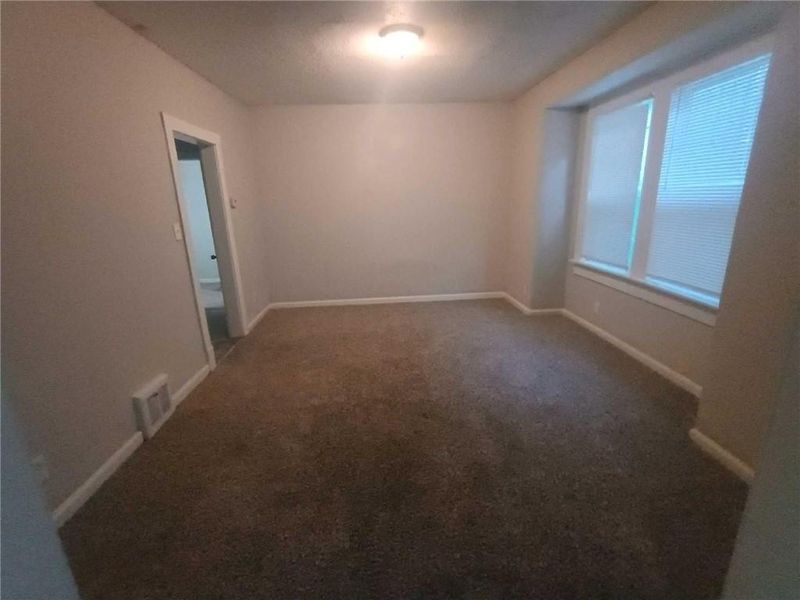 1603 Elmwood St, Kansas City, MO 64127