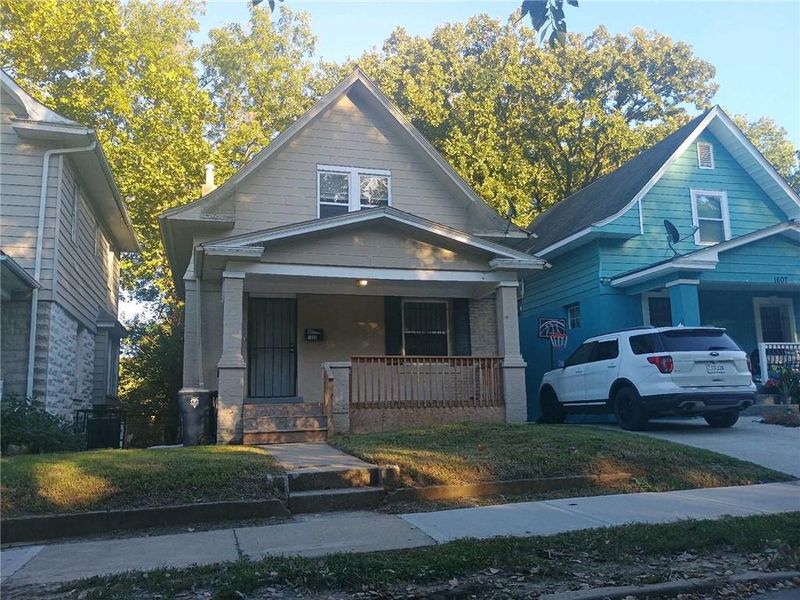 1603 Elmwood St, Kansas City, MO 64127