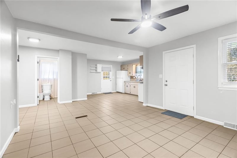 1302 S Hedges Ave, Independence, MO 64052