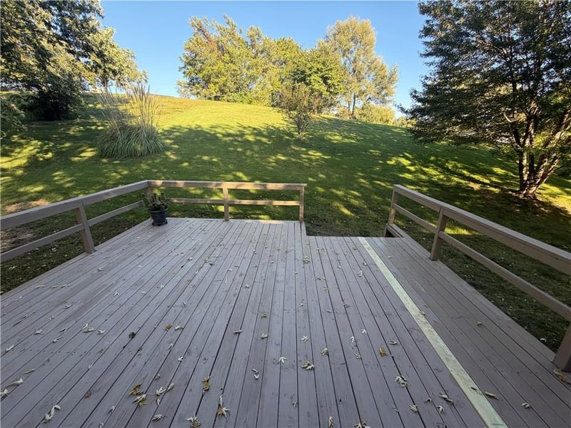 5605 South 14th St, St Joseph, MO 64504
