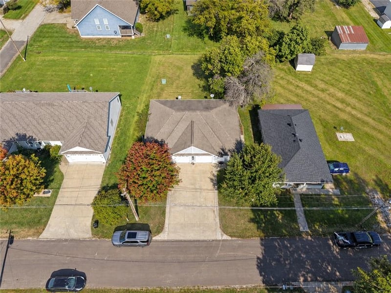 1403 E 13th St, Trenton, MO 64683