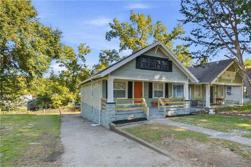 4223 Agnes Ave, Kansas City, MO 64130