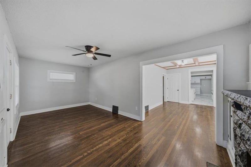 4223 Agnes Ave, Kansas City, MO 64130