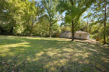 6902 E 98th Ter, Kansas City, MO 64134