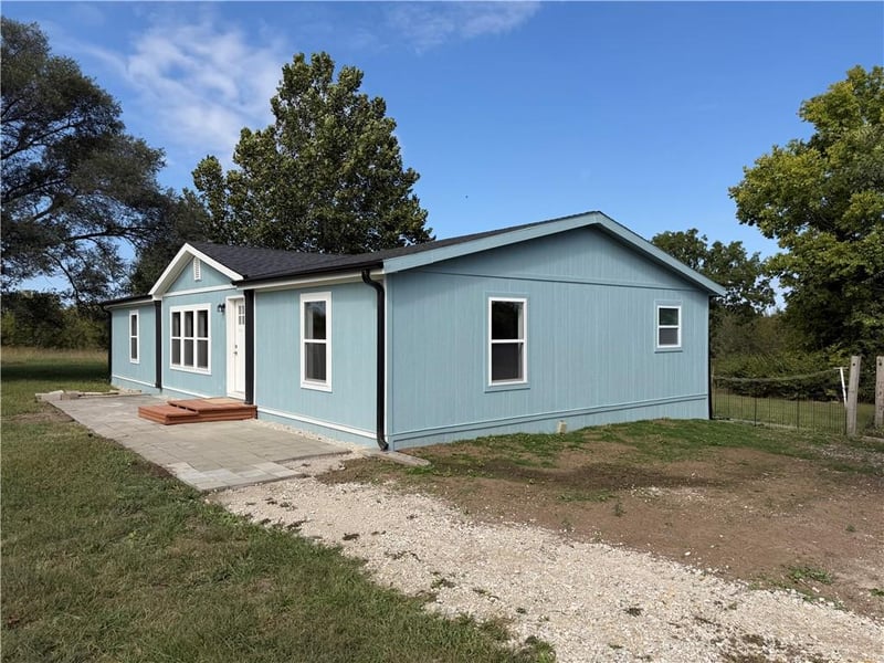 111 NW 800th Rd, Warrensburg, MO 65325