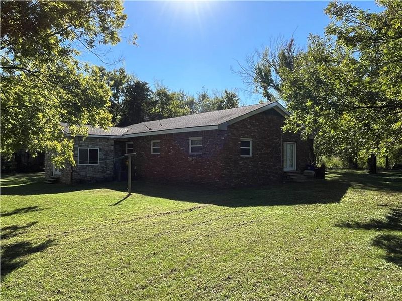 2809 Olive Ave, Parsons, KS 67357