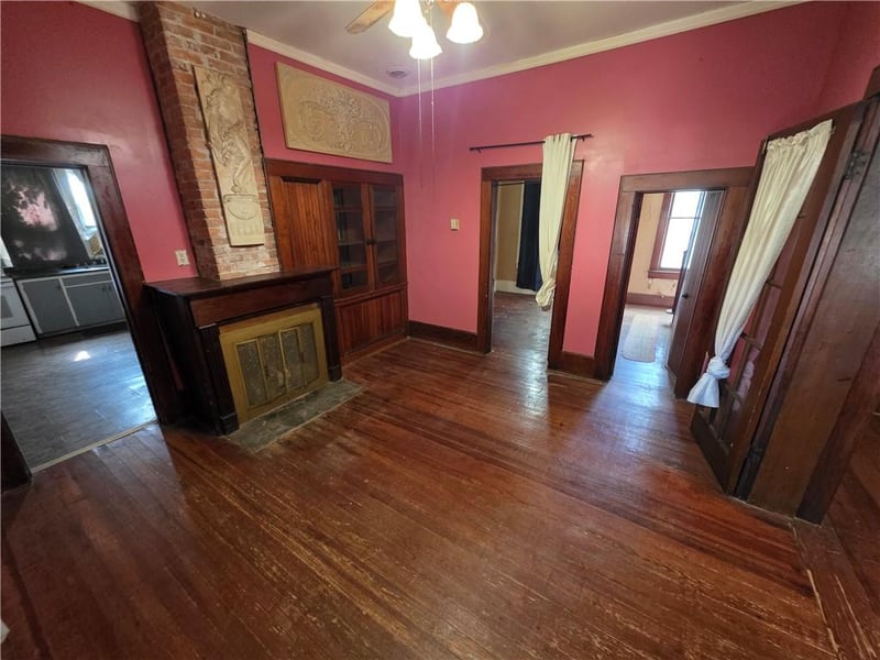 114 W Joe Davis St, El Dorado Springs, MO 64744