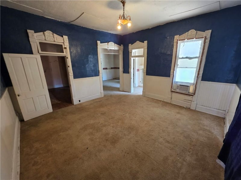 111 W Joe Davis St, El Dorado Springs, MO 64744