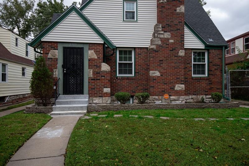 2305 E. Meyer Blvd, Kansas City, MO 64132