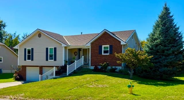 2008 Joy St, Excelsior Springs, MO 64024