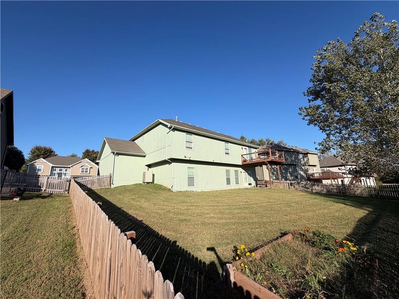 6211 NE 119th Ter, Kansas City, MO 64156